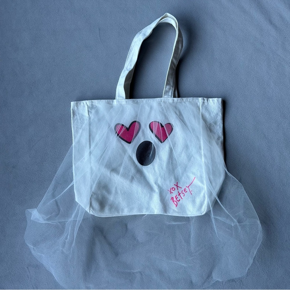 Betsey Johnson ~ Ghost with tulle veil ~ 100% Cotton Tote ~ New!